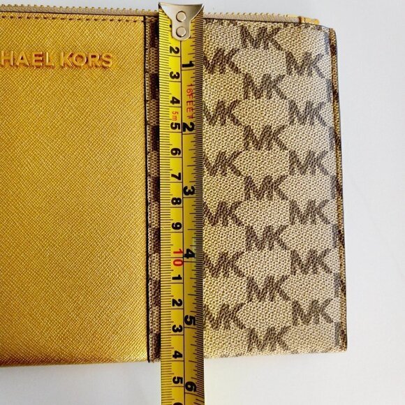 Michael Kors Tan Signature Wristlet Gold Stripe - Picture 4 of 9